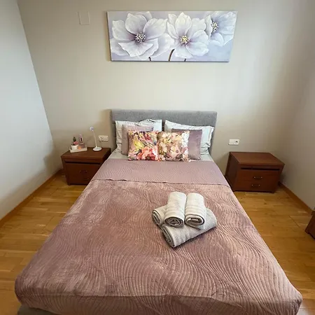 Penthouse Islamar - *