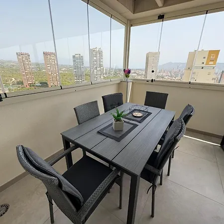 Penthouse Islamar - *