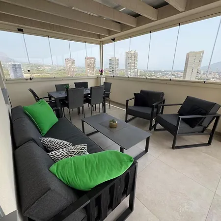 Penthouse Islamar -