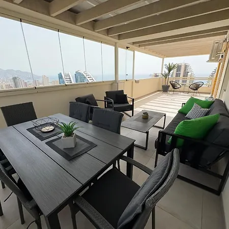 Penthouse Islamar - شقة *