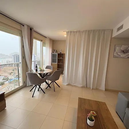 Penthouse Islamar - *