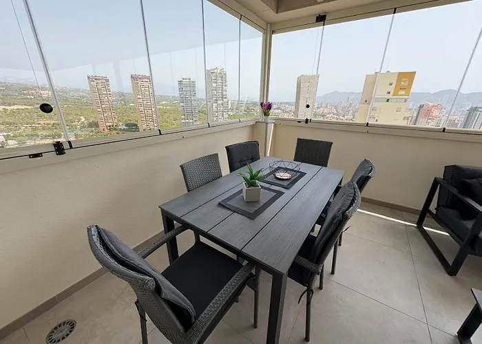 Penthouse Islamar - *