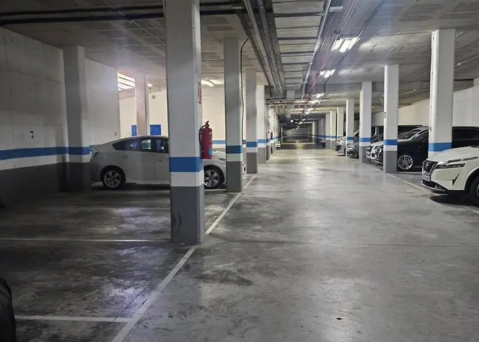 Penthouse Islamar - *