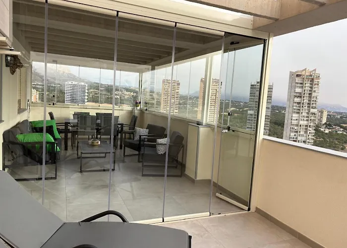 Penthouse Islamar - *