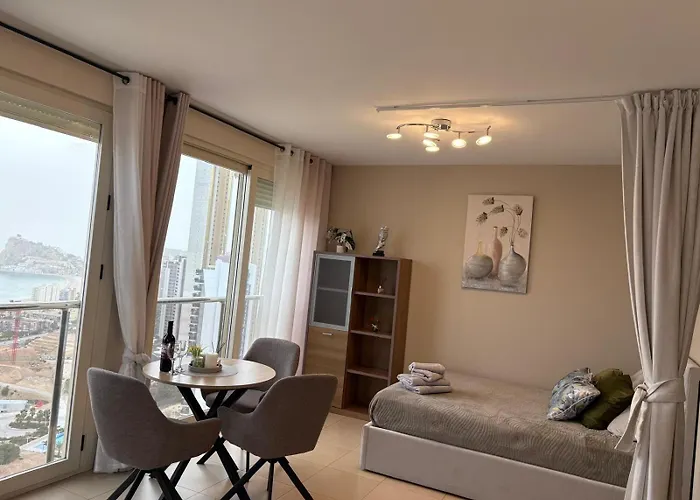 Penthouse Islamar - דירה