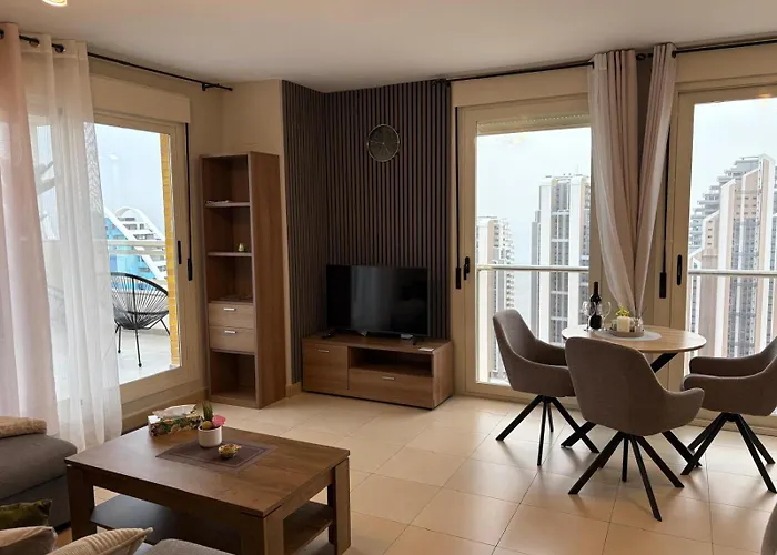 Penthouse Islamar - דירה