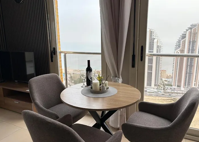 Penthouse Islamar - *